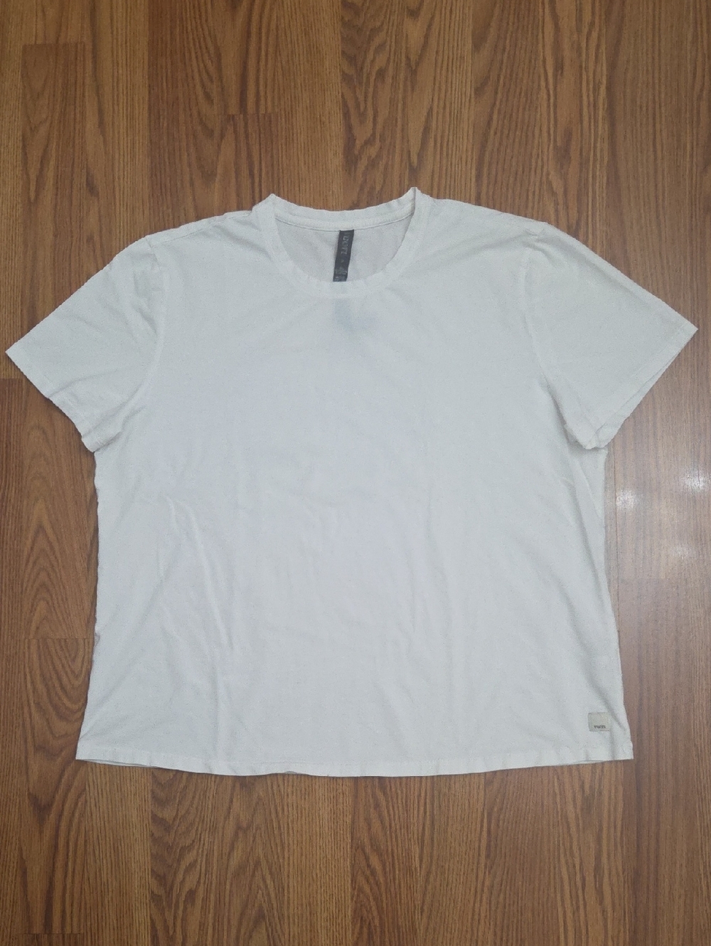 Vuori Feather T-Shirt White Women's/ Medium